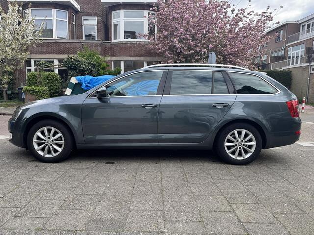 Skoda OCTAVIA Combi 1.0 TSI Greentech Ambition Business