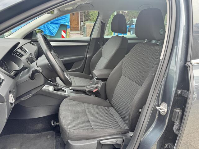 Skoda OCTAVIA Combi 1.0 TSI Greentech Ambition Business