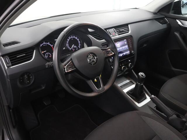 Skoda OCTAVIA Combi 1.0 TSI Greentech Ambition Business | Trekhaak | Panoramadak | Cruise Control | Climate Control |