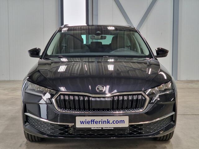 Skoda OCTAVIA Combi 1.5 TSI MHEV 150pk Facelift | Infotainment Pack | Trekhaak | Travel Pack |