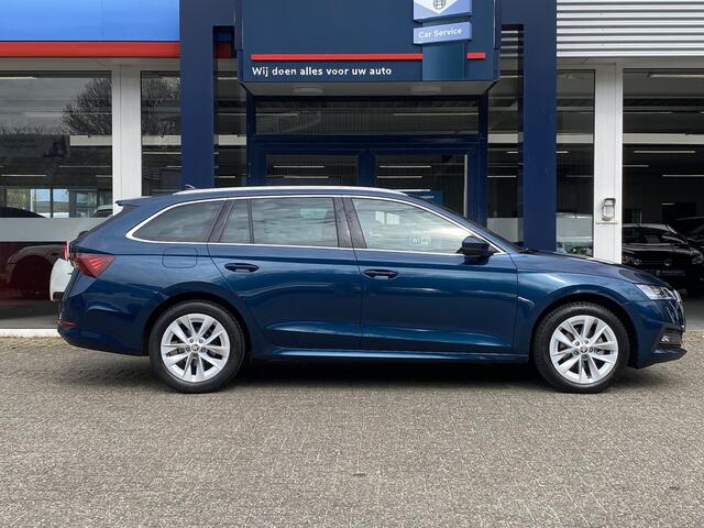 Skoda OCTAVIA Combi 1.0 e-TSI Business Edition Plus / 110 Pk / Automaat / NL-Auto / 1e-Eigenaar / Keyless / Digitale Cockpit / LED / DAB / Apple-Carplay & Aindrod Auto / Navi / Camera / Adaptieve Cruise-Control / Stuur+Stoelverwarming / Bestuurdersstoel met Geheugen / 