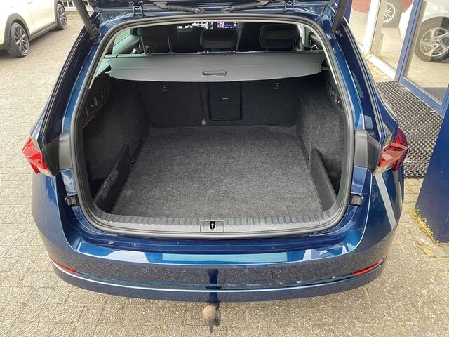 Skoda OCTAVIA Combi 1.0 e-TSI Business Edition Plus / 110 Pk / Automaat / NL-Auto / 1e-Eigenaar / Keyless / Digitale Cockpit / LED / DAB / Apple-Carplay & Aindrod Auto / Navi / Camera / Adaptieve Cruise-Control / Stuur+Stoelverwarming / Bestuurdersstoel met Geheugen / 