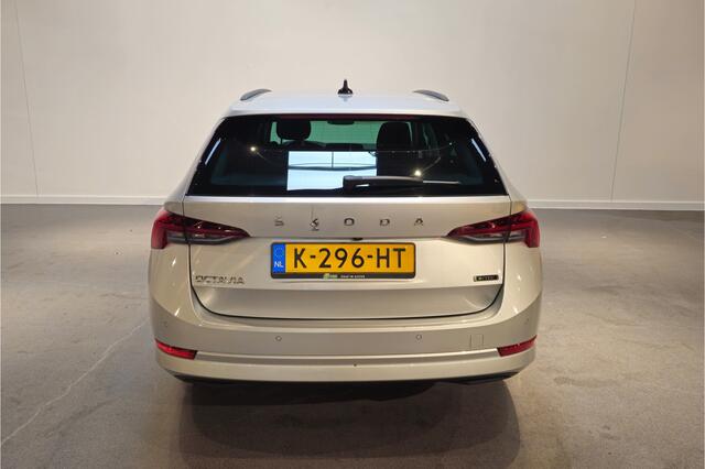Skoda OCTAVIA Combi 1.0 e-TSI Business Edition - Apple Carplay/Android Auto - Achteruitrijcamera - Navi
