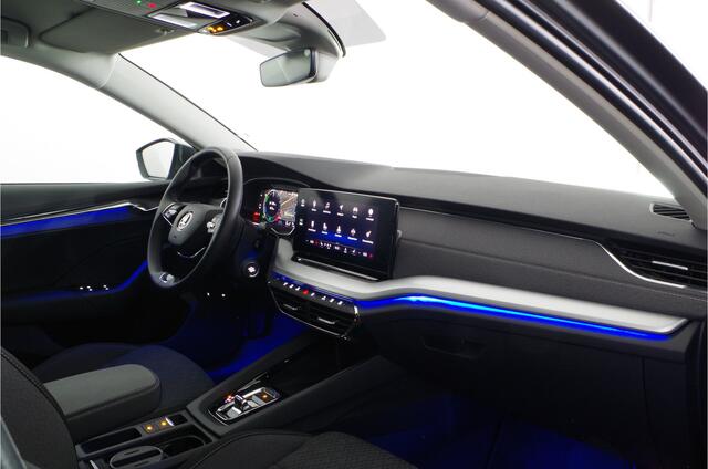 Skoda OCTAVIA Combi 1.4 TSI iV PHEV Style > Camera/Trekhaak/Adaptive onderstel DCC...