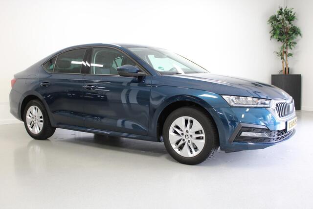 Skoda OCTAVIA 1.0 e-TSI Business Edition | CARPLAY | DAB-RADIO | CLIMA | WEGKL-TRHAAK | LED | E-KLEP | NAVI | CRUISE |