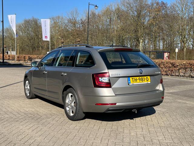 Skoda OCTAVIA Combi 1.0 TSI Greentech Ambition Business CarPlay