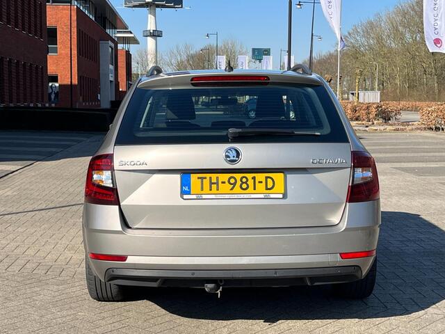 Skoda OCTAVIA Combi 1.0 TSI Greentech Ambition Business CarPlay