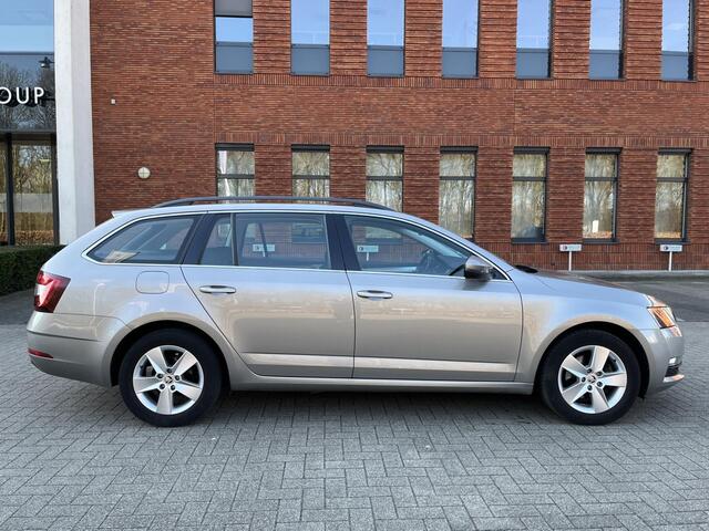 Skoda OCTAVIA Combi 1.0 TSI Greentech Ambition Business CarPlay