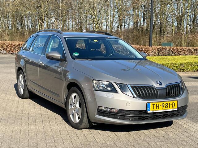 Skoda OCTAVIA Combi 1.0 TSI Greentech Ambition Business CarPlay