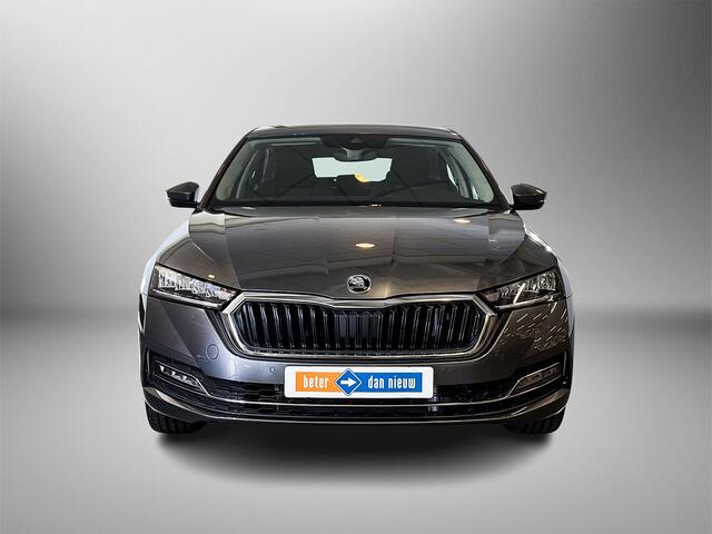 Skoda OCTAVIA 1.4 TSI iV PHEV Business Edition / Stoelverwarming / 18 Inch velgen / Achteruitrijcamera