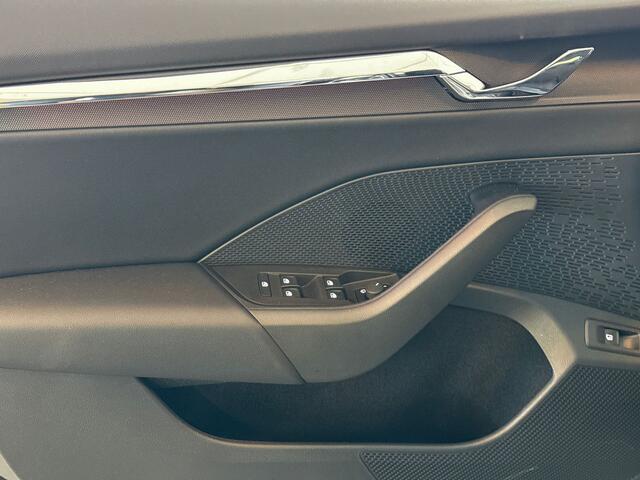 Skoda OCTAVIA 1.4 TSI iV PHEV Business Edition / Stoelverwarming / 18 Inch velgen / Achteruitrijcamera