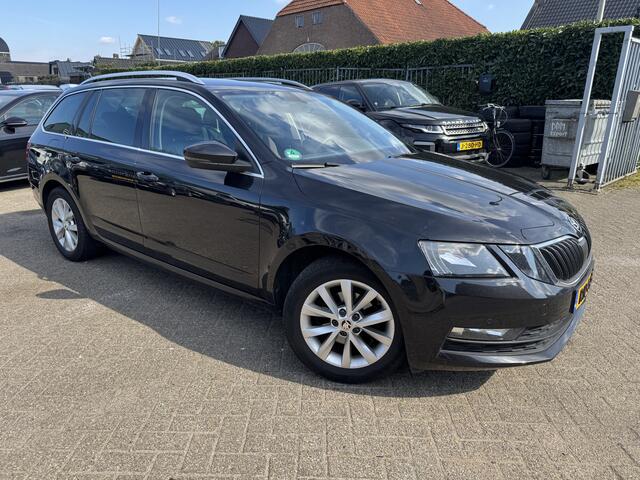 Skoda OCTAVIA Combi 1.6 TDI Greentech Ambition Business DSG