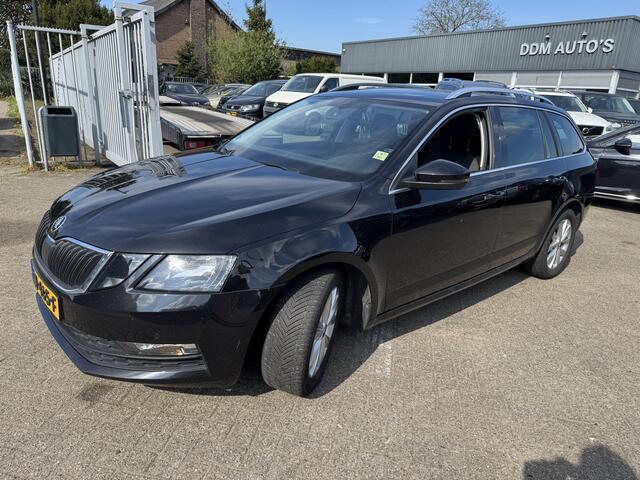 Skoda OCTAVIA Combi 1.6 TDI Greentech Ambition Business DSG