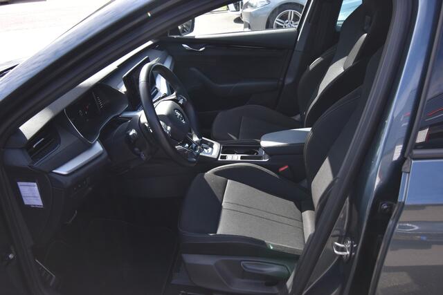 Skoda OCTAVIA Combi 1.0 e-TSI Sport Business , TREKHAAK , VIRTUAL COCKPIT , STUUR VERW , CLIMATR , NAVI , CR CONTR , PDC V+A ,