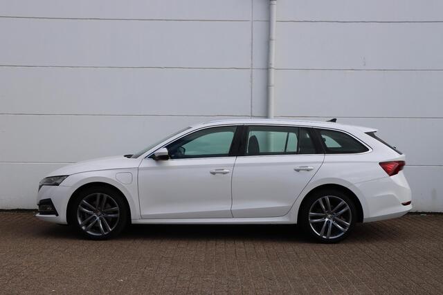 Skoda OCTAVIA 1.4 TSI iV Style 204pk DSG6