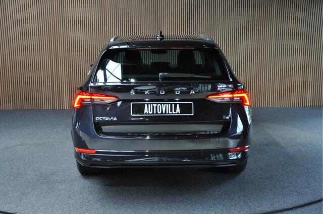Skoda OCTAVIA Combi 1.4 TSI iV PHEV Leder Memory Camera ACC Stuurverwarming Ambient Keyless Virtual Headup
