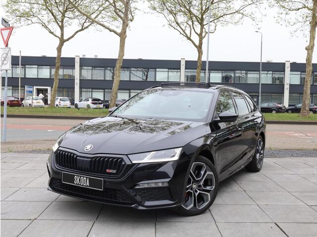 Skoda OCTAVIA Combi RS iV 1.4 TSI PHEV 245PK | Panodak | Leer/Alcantara | Standkachel | Head-up | Keyless | Camera | Memory | 19"Inch |