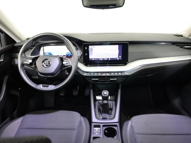 Skoda OCTAVIA Combi 1.0 TSI Business Edition 110 pk | Navigatie | Parkeersensoren | Cruise control | Autom. airco | LED koplampen | Digitaal instrumentenpaneel |