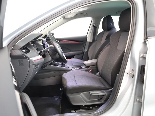 Skoda OCTAVIA Combi 1.0 TSI Business Edition 110 pk | Navigatie | Parkeersensoren | Cruise control | Autom. airco | LED koplampen | Digitaal instrumentenpaneel |