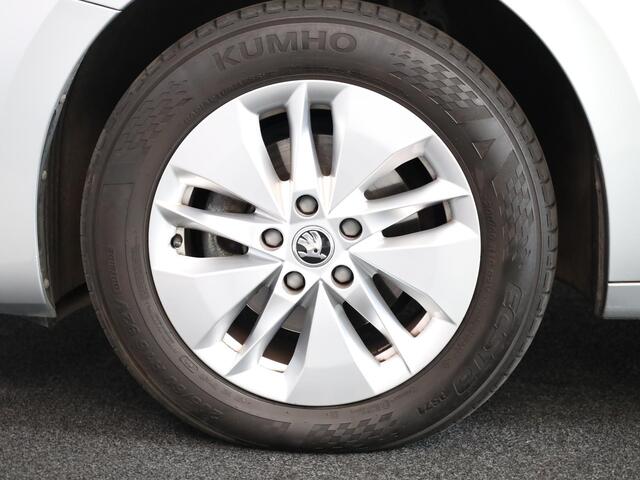 Skoda OCTAVIA Combi 1.0 TSI Business Edition 110 pk | Navigatie | Parkeersensoren | Cruise control | Autom. airco | LED koplampen | Digitaal instrumentenpaneel |
