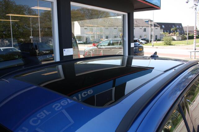 Skoda OCTAVIA Combi 1.4 TSI iV PHEV Business Edition Plus | Pano | Verwarmbaar stuur, stoel en vooruit | 18" LM