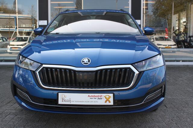 Skoda OCTAVIA Combi 1.4 TSI iV PHEV Business Edition Plus | Pano | Verwarmbaar stuur, stoel en vooruit | 18" LM