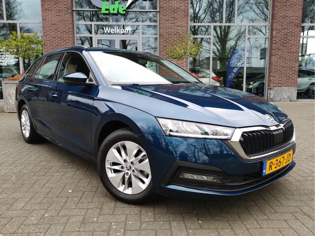 Skoda OCTAVIA Combi 1.0 e-TSI DSG Business Edition Elektrische achterklep - Digitaal dashboard - Parkeersensoren V+A