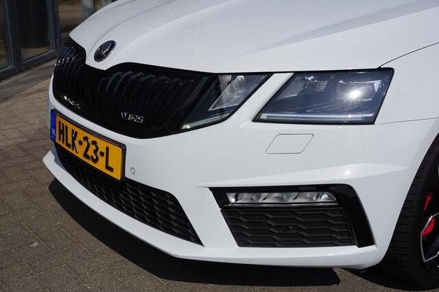 Skoda OCTAVIA Combi 2.0 TSI RS 245 PANORAMADAK