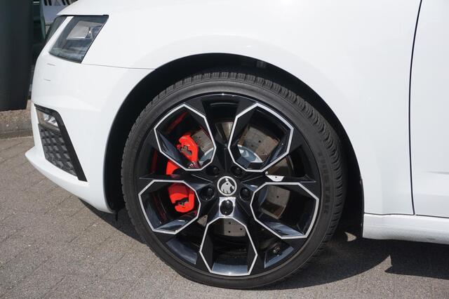 Skoda OCTAVIA Combi 2.0 TSI RS 245 PANORAMADAK