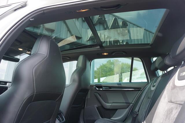 Skoda OCTAVIA Combi 2.0 TSI RS 245 PANORAMADAK
