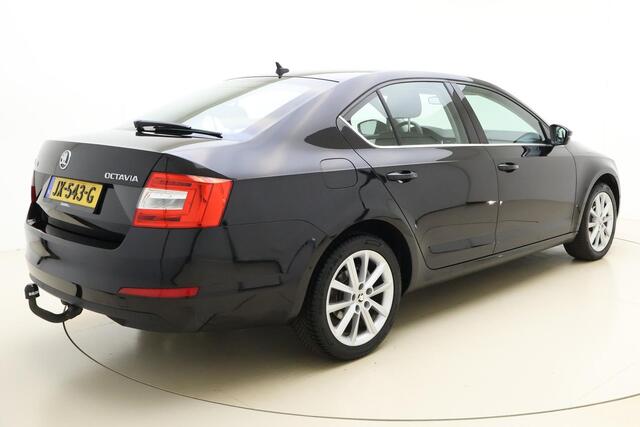 Skoda OCTAVIA 1.4 TSI Greentech Style Business 150pk | Automaat | Navigatie | Trekhaak | Climate Control | Stoelverwarming | Voorruitverwarming | Keyless Start