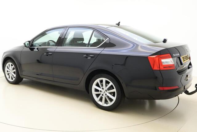 Skoda OCTAVIA 1.4 TSI Greentech Style Business 150pk | Automaat | Navigatie | Trekhaak | Climate Control | Stoelverwarming | Voorruitverwarming | Keyless Start