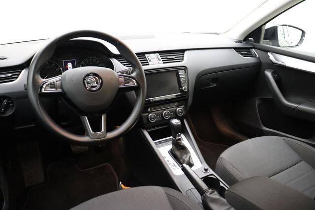 Skoda OCTAVIA 1.4 TSI Greentech Style Business 150pk | Automaat | Navigatie | Trekhaak | Climate Control | Stoelverwarming | Voorruitverwarming | Keyless Start