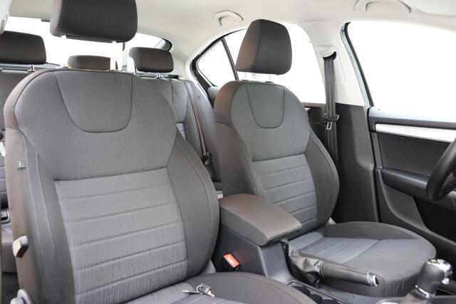 Skoda OCTAVIA 1.4 TSI Greentech Style Business 150pk | Automaat | Navigatie | Trekhaak | Climate Control | Stoelverwarming | Voorruitverwarming | Keyless Start