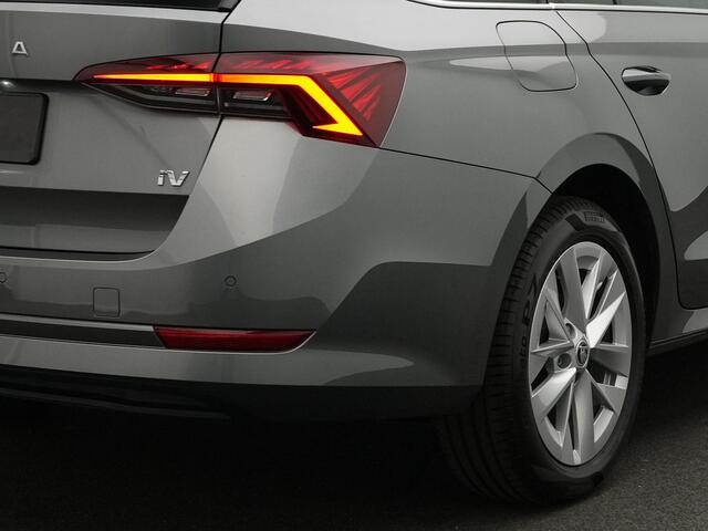 Skoda OCTAVIA Combi 1.4 TSI 204 pk DSG iV PHEV Business Edition | Trekhaak | Matrix LED | Adaptief onderstel | Achteruitrijcamera | Navigatie