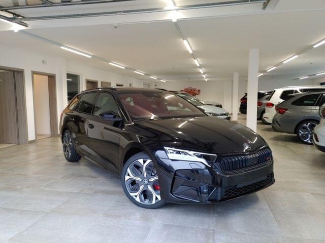 Skoda OCTAVIA 2.0 TSI RS 265 PK DCC/LEDER/PANO-DAK/TREKHAAK/360-CAMERA