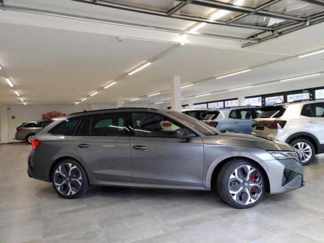 Skoda OCTAVIA 2.0 TSI RS 265 PK DCC/LEDER/PANO-DAK/TREKHAAK/360-CAMERA
