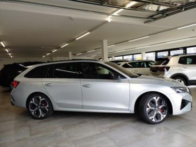 Skoda OCTAVIA 2.0 TSI RS 265 PK PANO-DAK/TREKHAAK/CAMERA/STOELVERW/STUURVERW