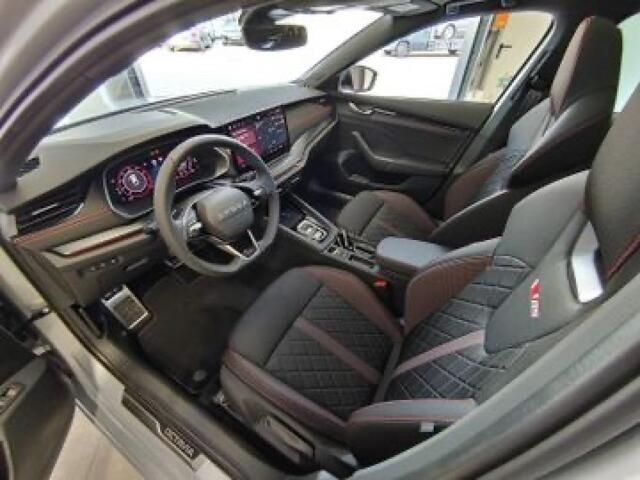 Skoda OCTAVIA 2.0 TSI RS 265 PK PANO-DAK/TREKHAAK/CAMERA/STOELVERW/STUURVERW