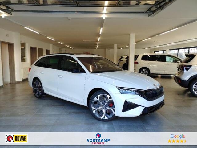 Skoda OCTAVIA 2.0 TSI RS 265PK PANO-DAK/TREKHAAK/CAMERA/STOELVER/STUURVERW