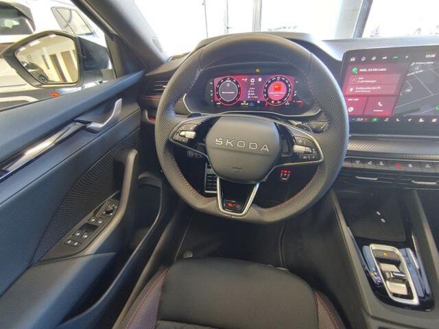 Skoda OCTAVIA 2.0 TSI RS 265PK PANO-DAK/TREKHAAK/CAMERA/STOELVER/STUURVERW