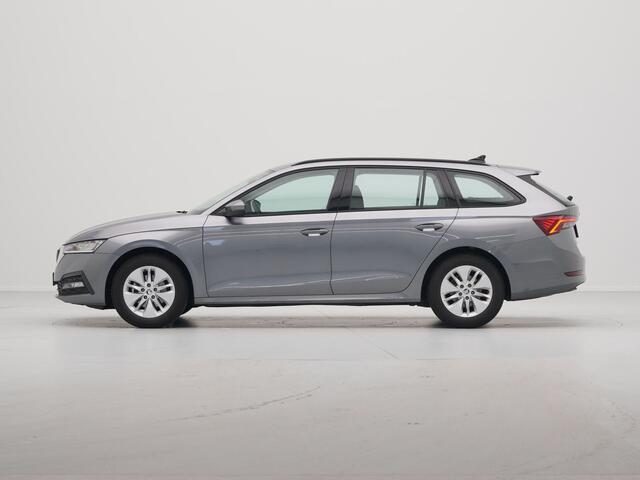 Skoda OCTAVIA Combi 1.0 TSI 110pk Business Edition Trekhaak Navigatie Keyless Clima
