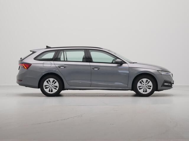 Skoda OCTAVIA Combi 1.0 TSI 110pk Business Edition Trekhaak Navigatie Keyless Clima