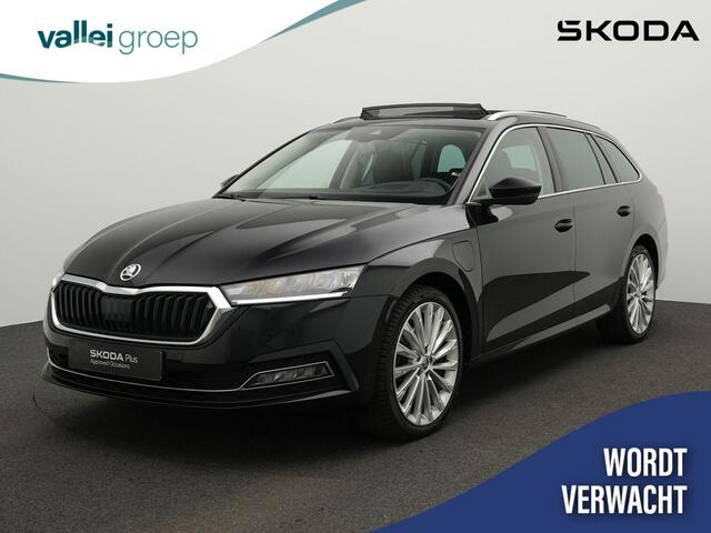 Skoda OCTAVIA Combi 1.4 TSI 204 pk DSG iV PHEV Style | Panoramadak | Geheugenstoelen | Head-up display | Stoel-/achterbankverwarming