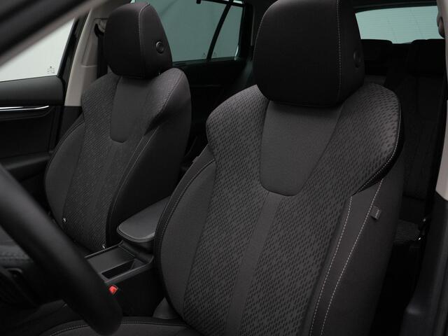 Skoda OCTAVIA Combi 1.4 TSI 204 pk DSG iV PHEV Style | Panoramadak | Geheugenstoelen | Head-up display | Stoel-/achterbankverwarming