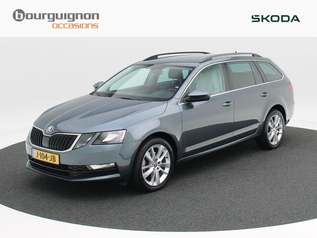 Skoda OCTAVIA Combi 1.5 TSi 150 Pk Automaat Business Edition | Cruise Control | CarPlay | Stoelverwarming | Navigatie | Bluetooth | Parkeersensoren Achter | 17 Inch | Trekhaak | 91.452 Km!!