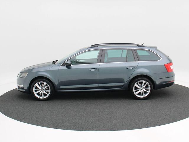 Skoda OCTAVIA Combi 1.5 TSi 150 Pk Automaat Business Edition | Cruise Control | CarPlay | Stoelverwarming | Navigatie | Bluetooth | Parkeersensoren Achter | 17 Inch | Trekhaak | 91.452 Km!!