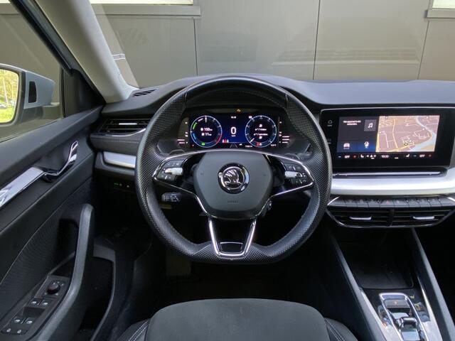 Skoda OCTAVIA 1.4TSI iV Style/Leer/Head up/Elek st/Stoelverw/Adapt cruise/Sfee