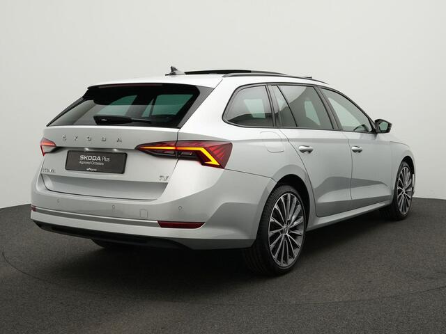 Skoda OCTAVIA Combi 1.4 TSI 204 pk DSG iV PHEV Style | Panoramadak | Matrix LED | Geheugenstoelen | CANTON | Head-up display | Adaptief onderstel