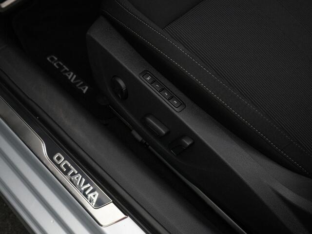 Skoda OCTAVIA Combi 1.4 TSI 204 pk DSG iV PHEV Style | Panoramadak | Matrix LED | Geheugenstoelen | CANTON | Head-up display | Adaptief onderstel